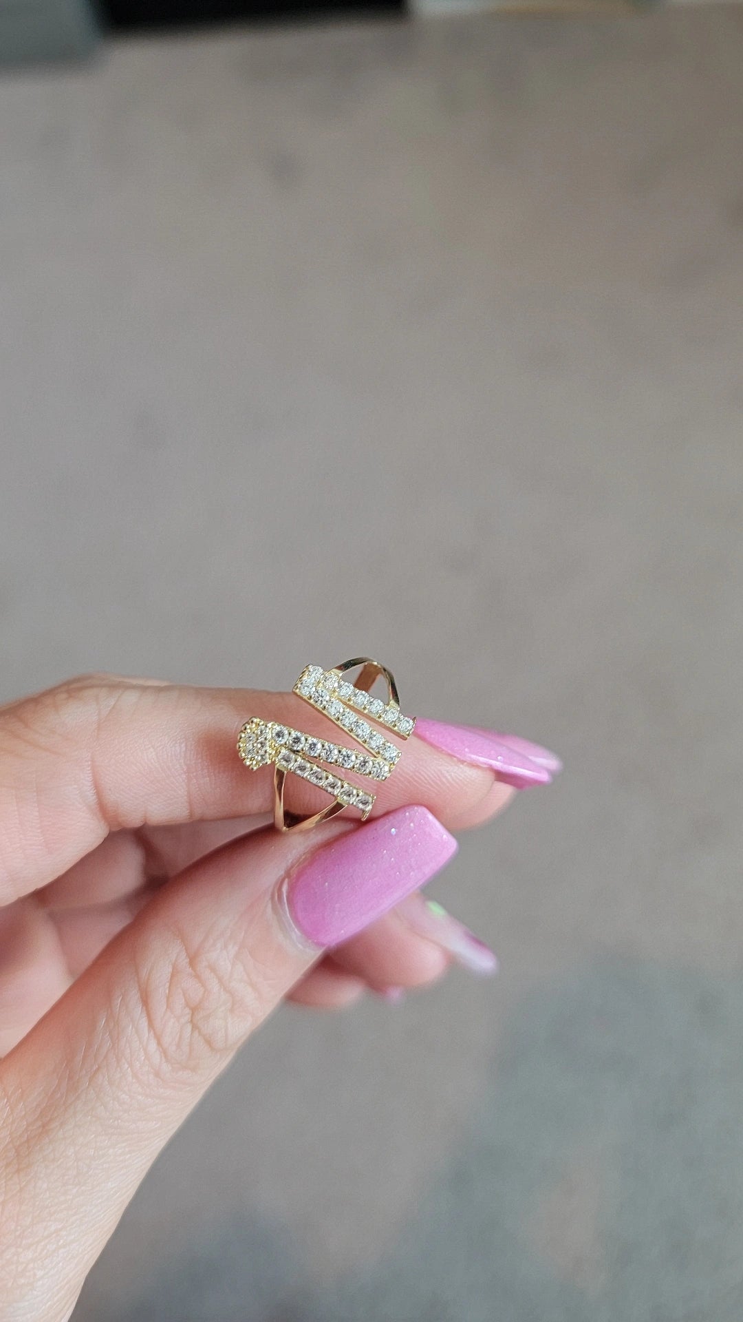 Anillo 14k de letra M size 8