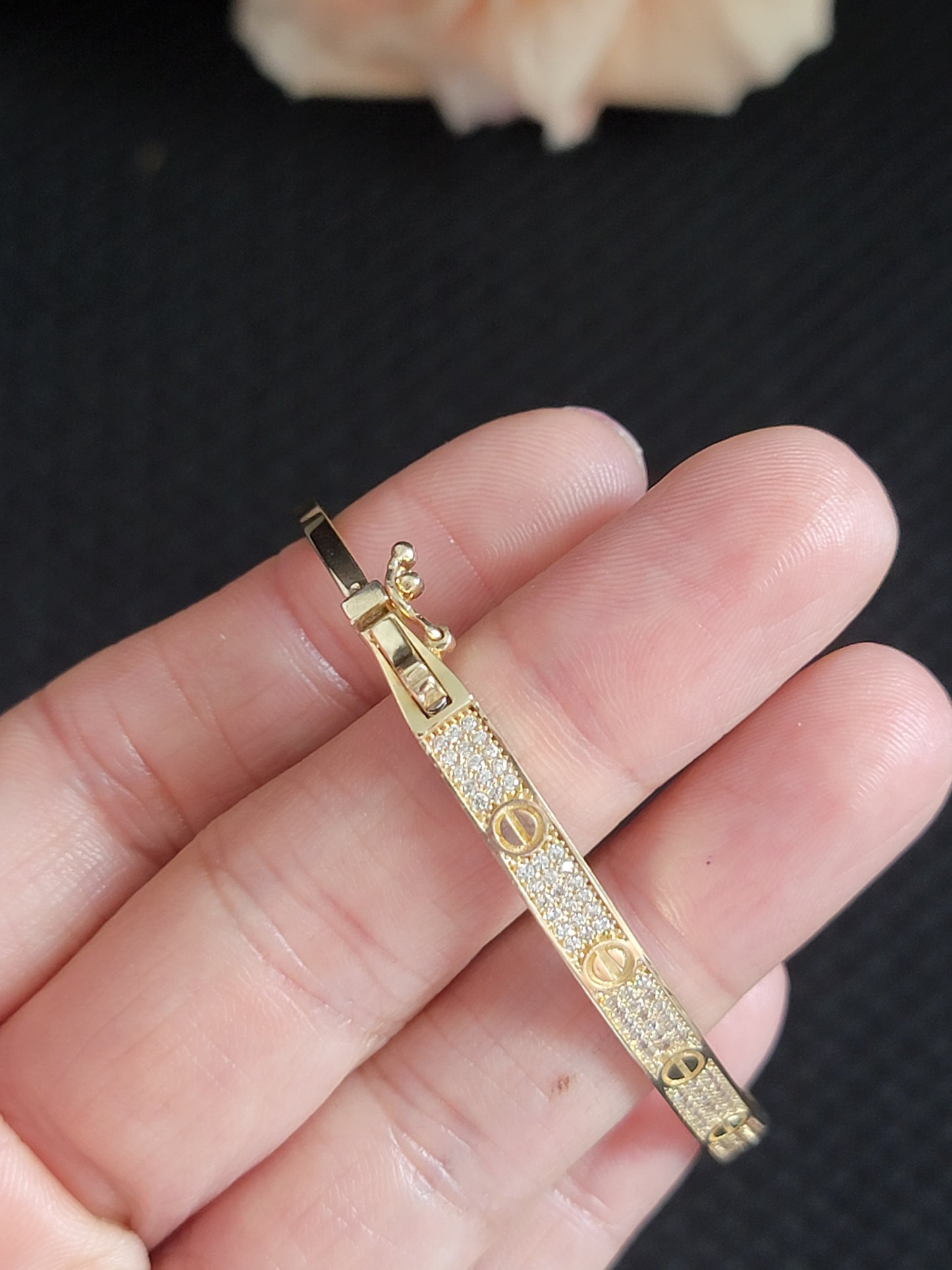 Bangle #6.5 in 14k