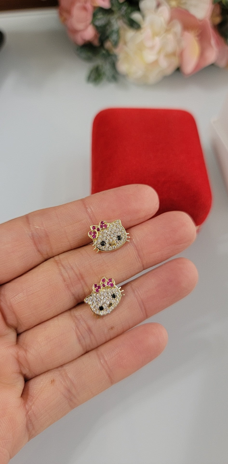 Aretes de hello kitty