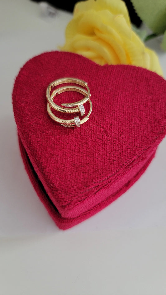 Carti clavito arracaditas 14k